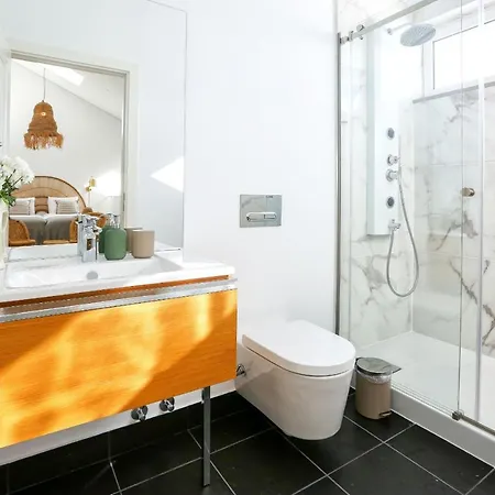 Under The Moon * فارو