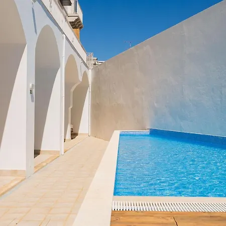 公寓 Under The Moon